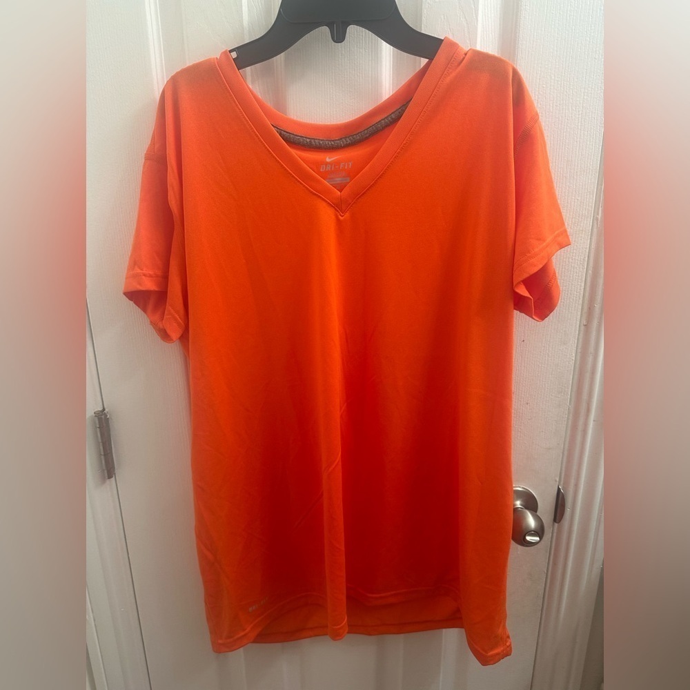 Nike dri fit tee